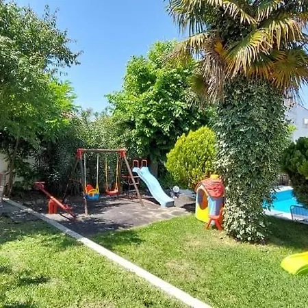 Tivoli Palms Lägenhet